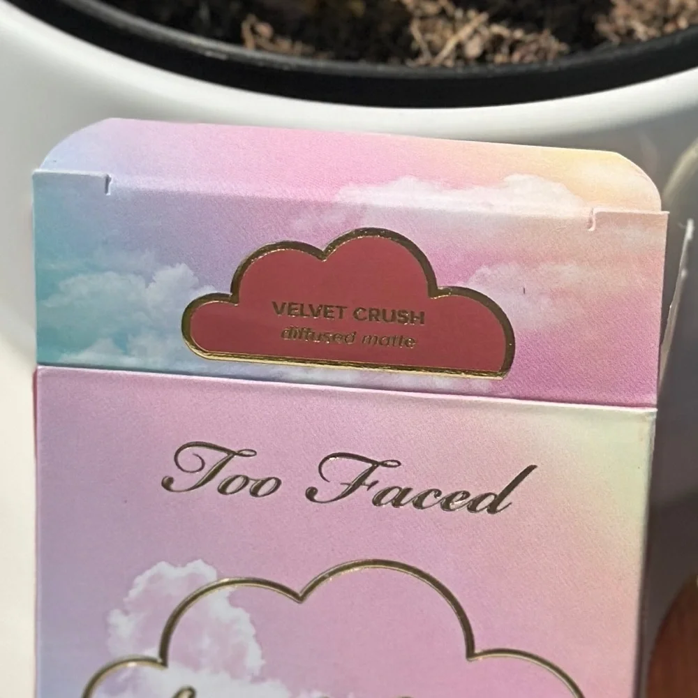 NEW Too Faced Cloud Crush Blurring Blush